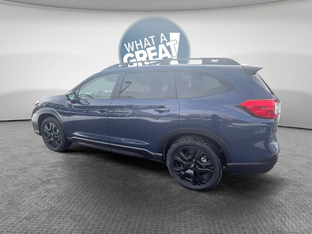 Used 2025 Subaru Ascent Onyx Edition image 6