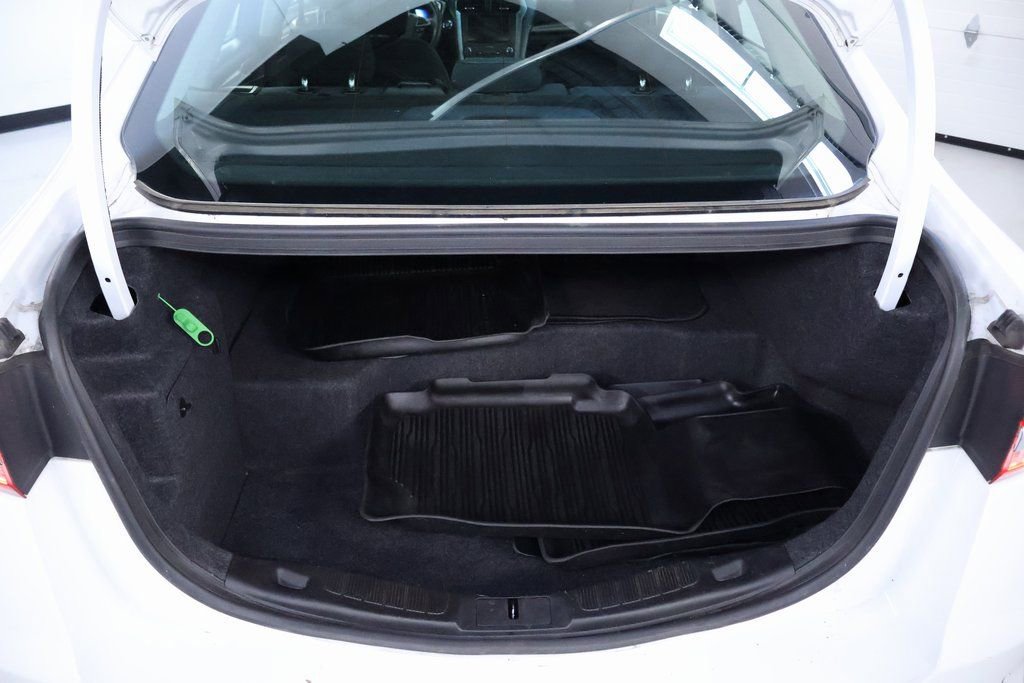 Used 2019 Ford Fusion SE image 19