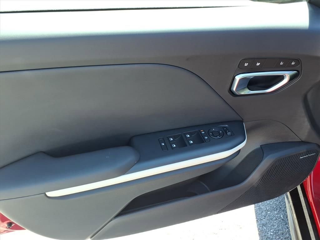 New 2025 Kia K4 GT-Line w/ GT-Line Premium Package image 16