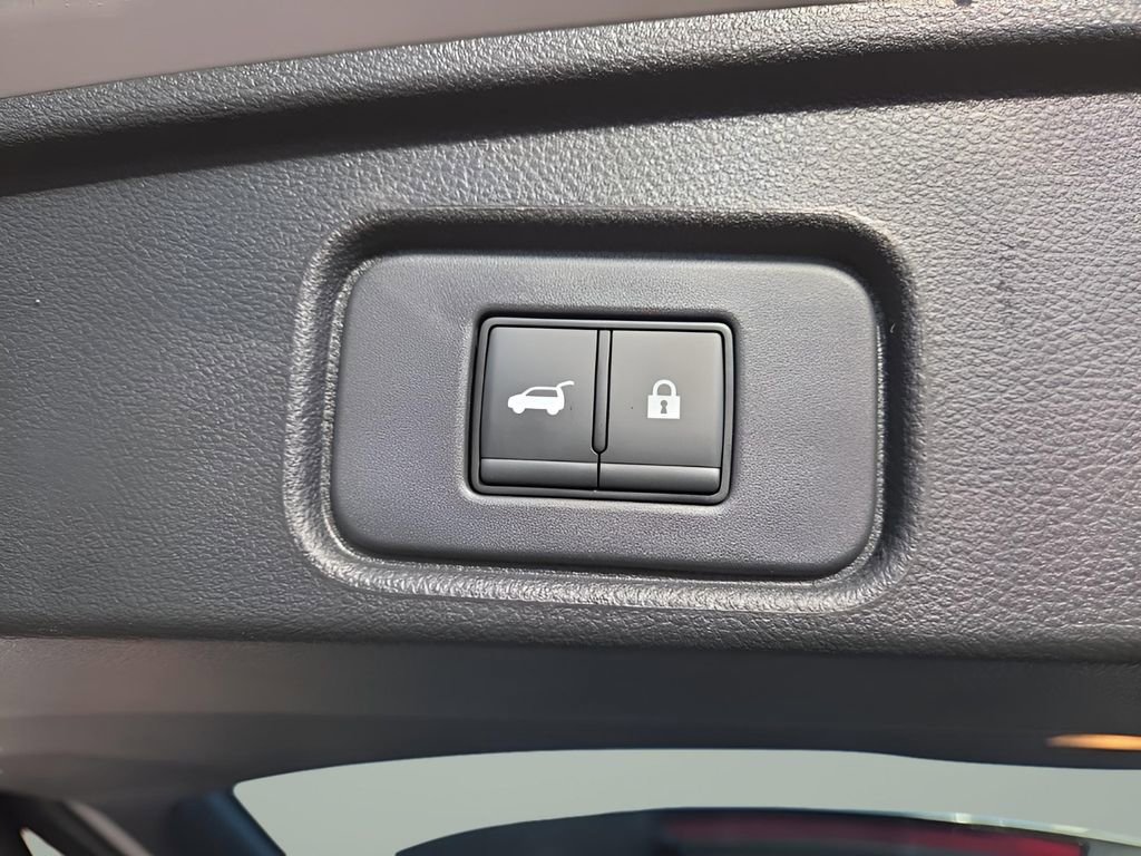 Used 2024 Nissan Pathfinder SL w/ SL Premium Package image 21