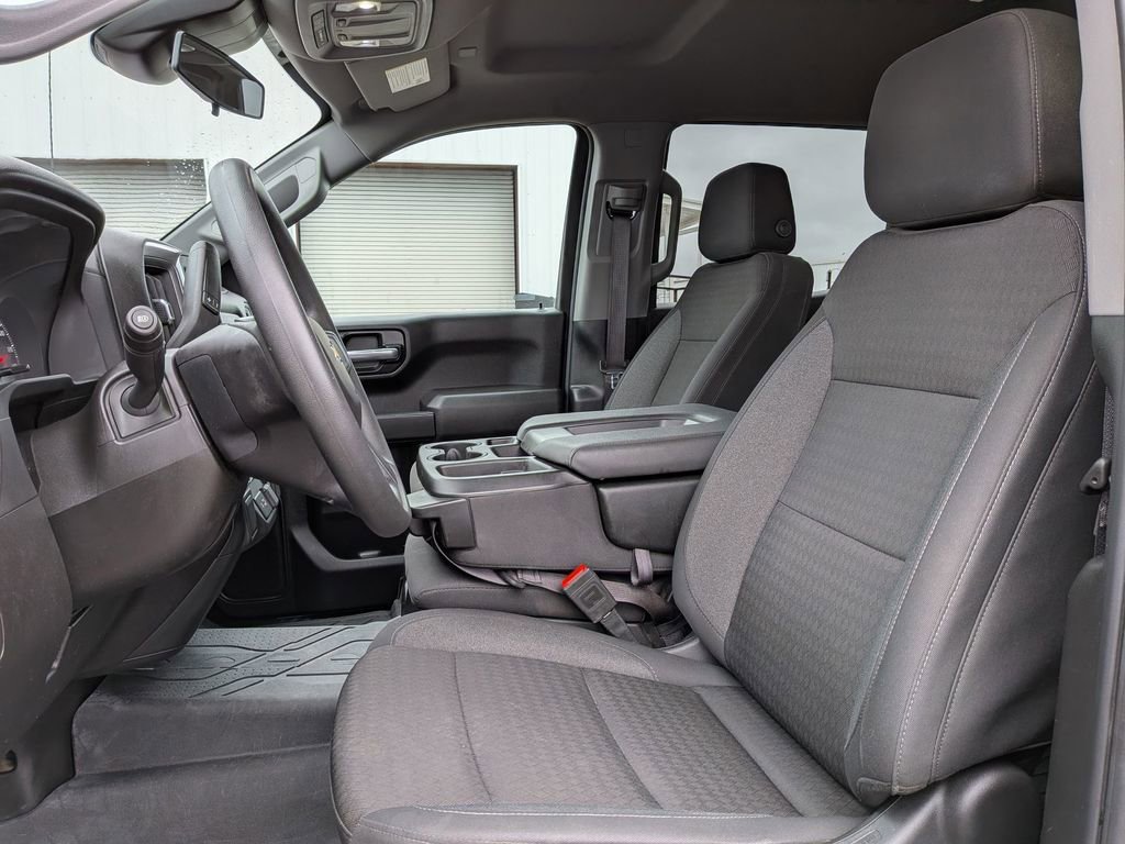 Used 2025 Chevrolet Silverado 1500 Custom image 14