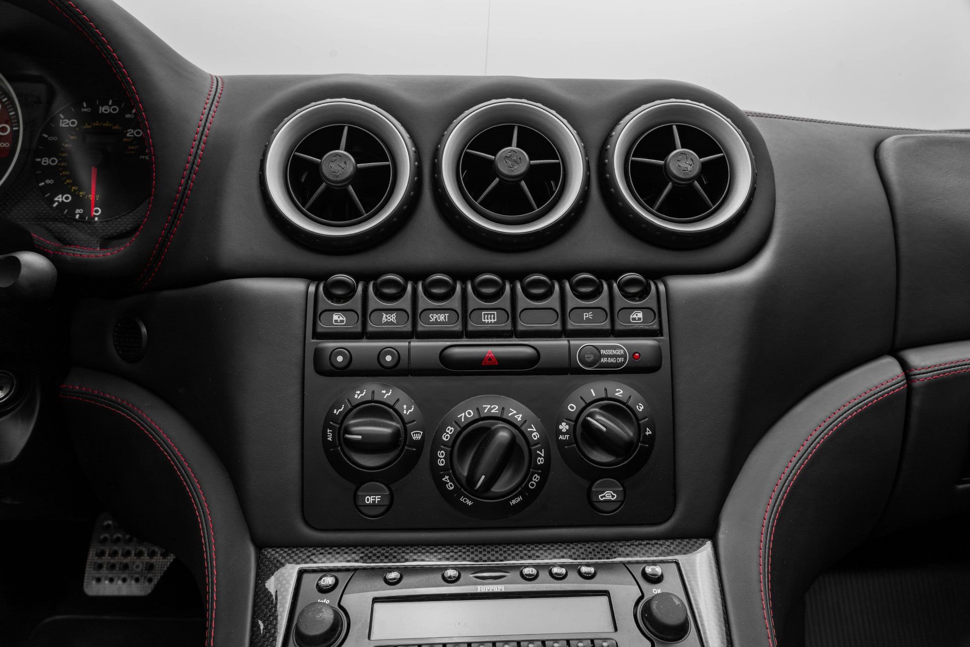 Used 2005 Ferrari 575M Maranello Superamerica RWD image 31