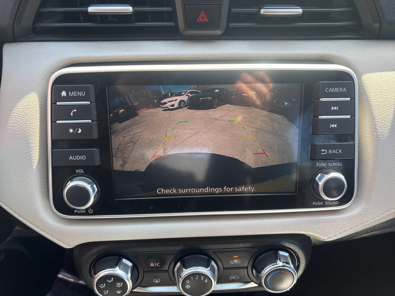 Used 2021 Nissan Versa SV image 14