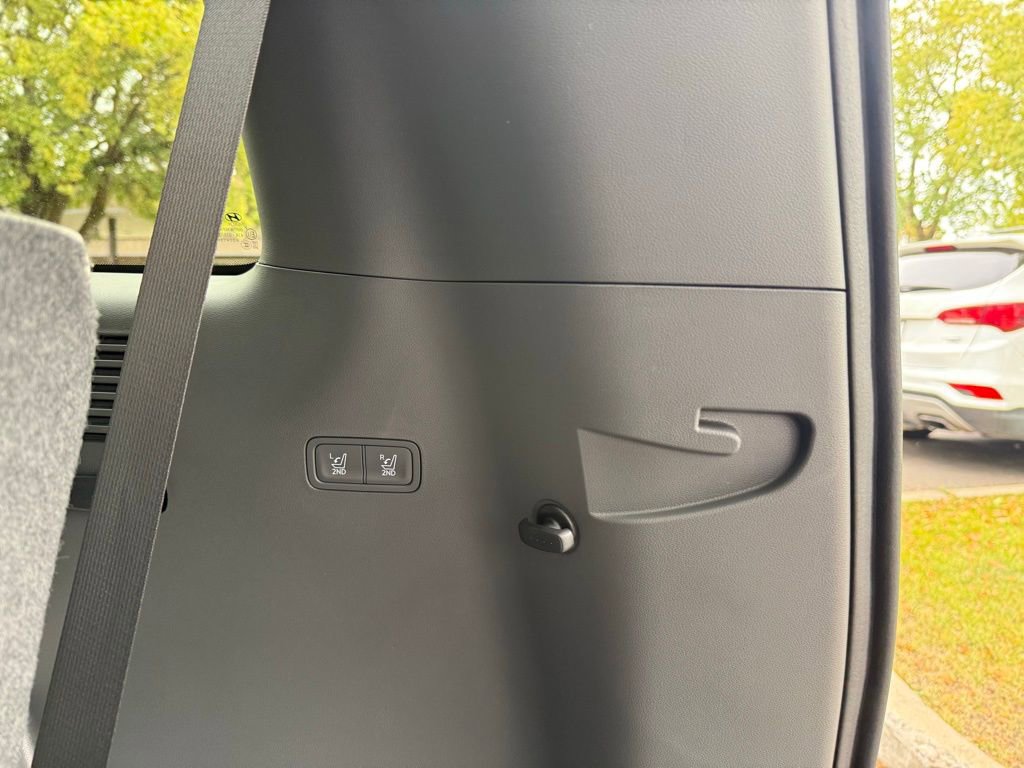 New 2026 Hyundai Santa Fe SEL image 38