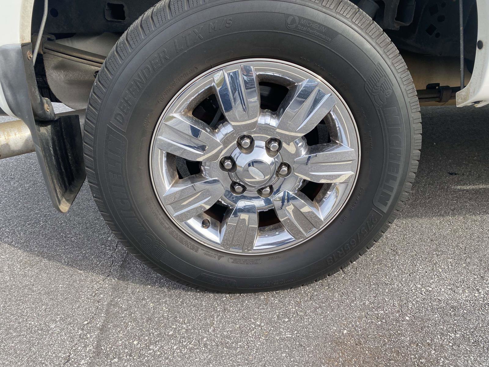 Used 2012 Ford F150 Lariat w/ Lariat Chrome Pkg image 7