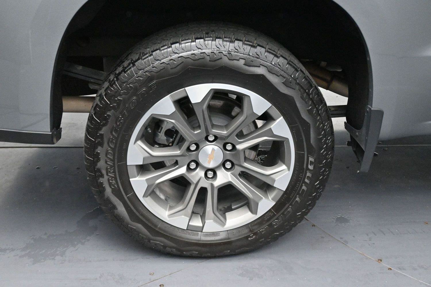 Used 2025 Chevrolet Silverado 1500 High Country w/ Technology Package AWD/4WD image 35
