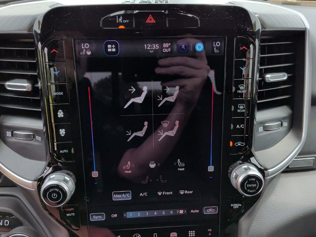 New 2026 RAM 1500 4x4 Crew Cab image 27