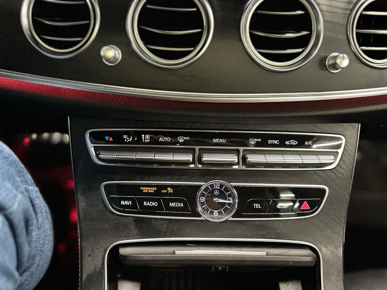 Used 2020 Mercedes-Benz E 350 Sedan image 22