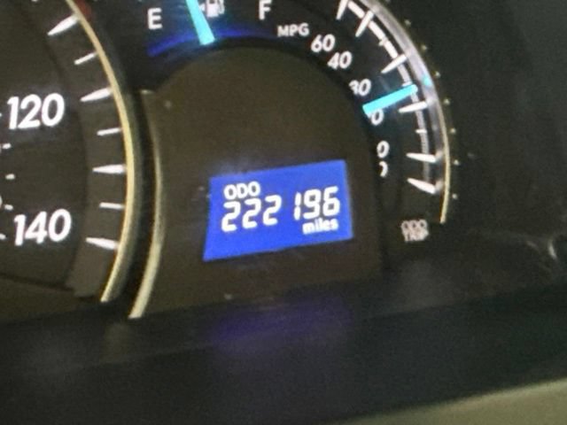 Used 2013 Toyota Camry XLE w/ Leather Pkg FWD image 12