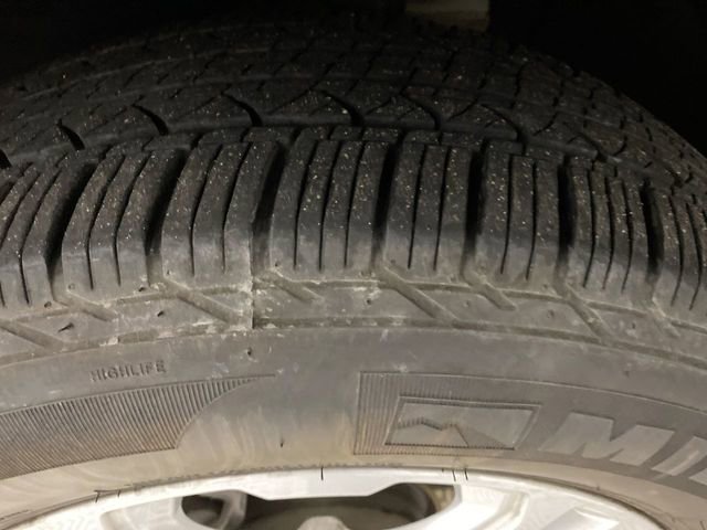 Used 2023 GMC Terrain SLE w/ Driver Convenience Package image 23