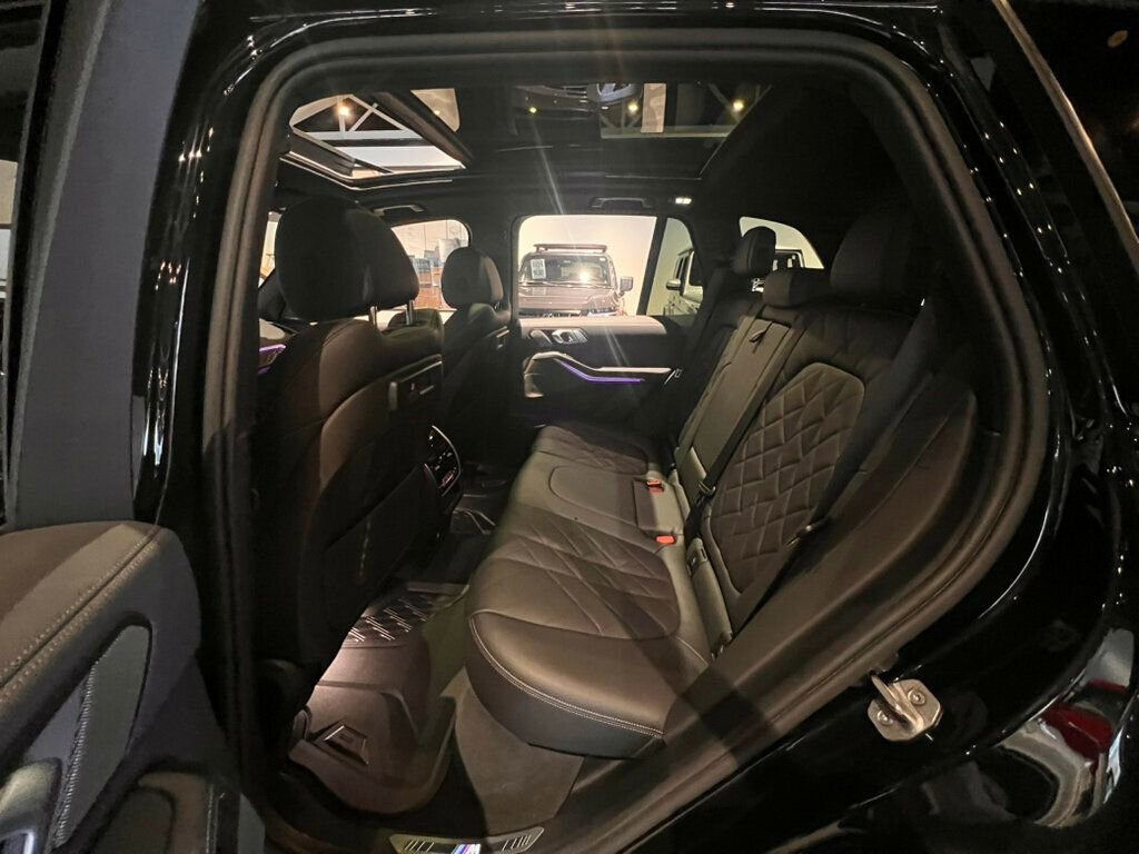 Used 2023 BMW X5 xDrive40i w/ M Sport Package image 27