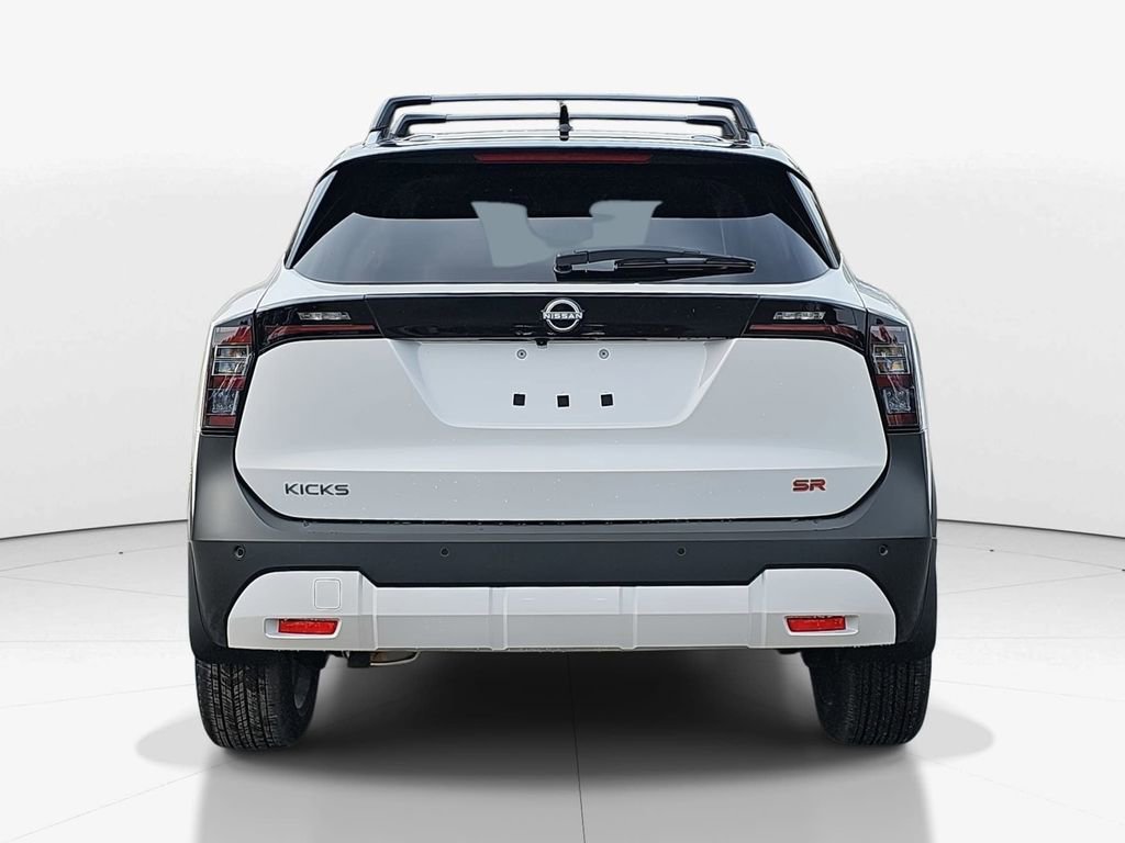 New 2026 Nissan Kicks SR w/ SR Premium Package FWD image 7