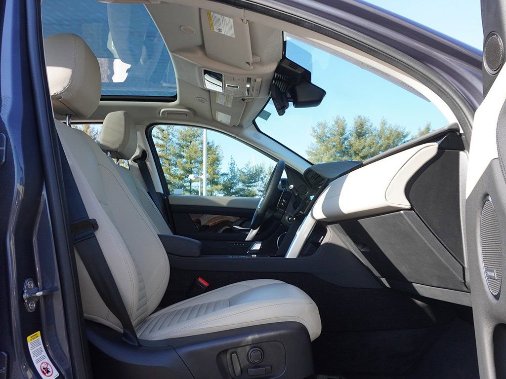 Used 2024 Land Rover Discovery Sport S image 35