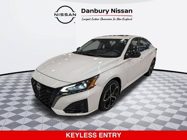 Certified 2023 Nissan Altima 2.5 SR w/ SR Premium Package AWD/4WD image 8