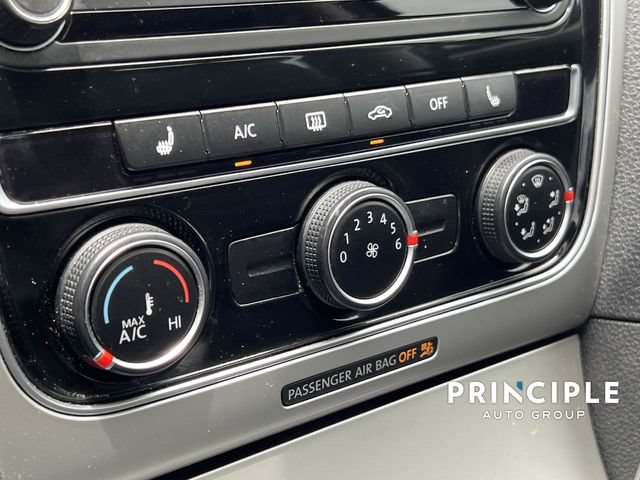 Used 2019 Volkswagen Passat 2.0T Wolfsburg w/ Wheels & Sunroof Package FWD image 25