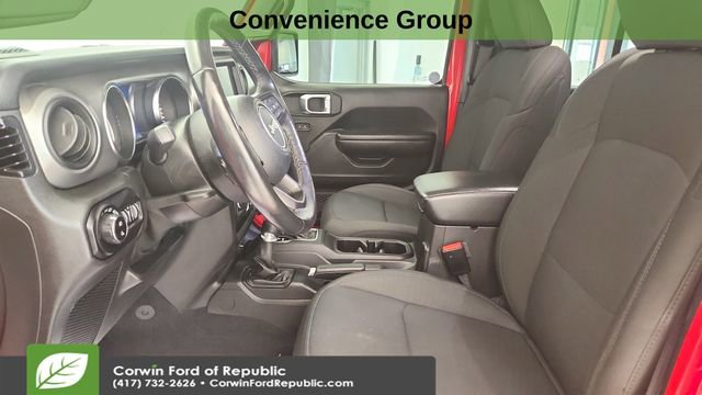 Used 2021 Jeep Gladiator Willys image 11
