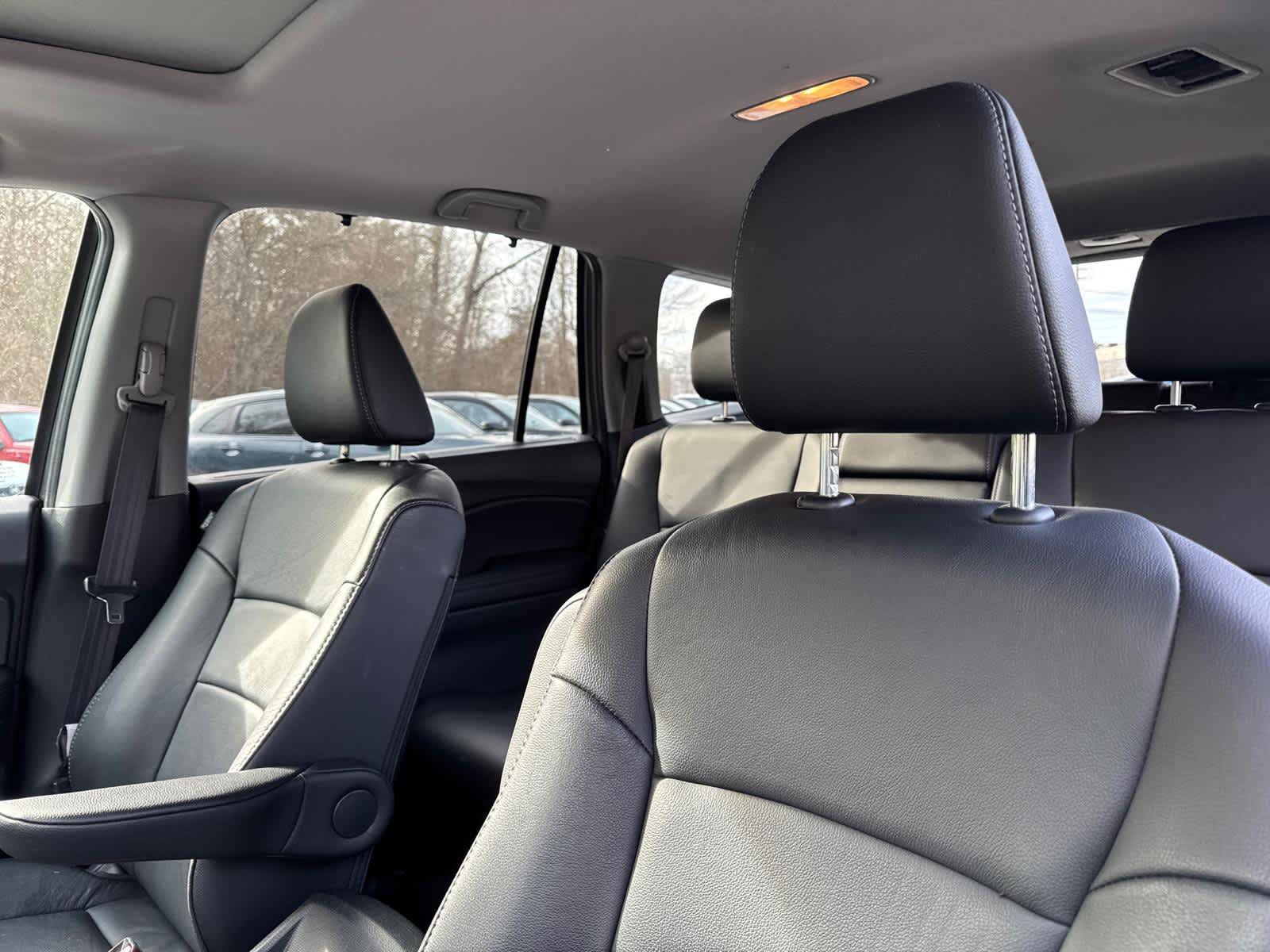 Used 2022 Honda Pilot Special Edition image 16