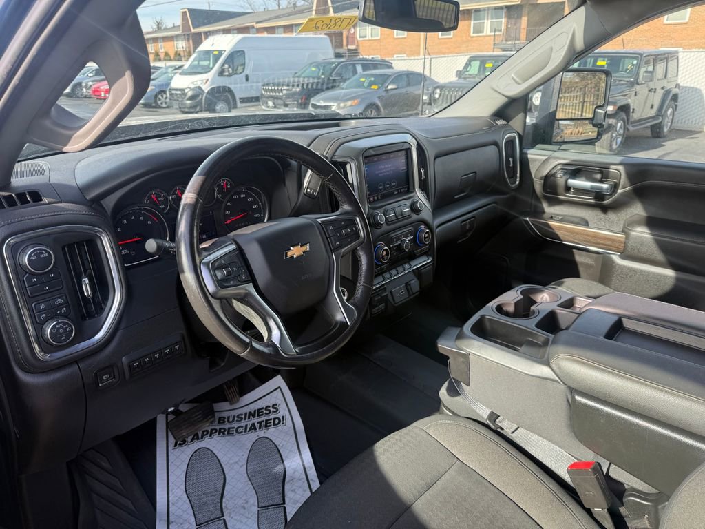 Used 2021 Chevrolet Silverado 2500 LT w/ Convenience Package image 17
