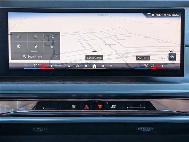 Used 2023 BMW 740i w/ Parking Assistance Package image 13