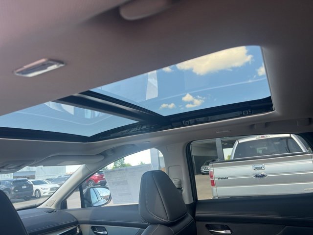 New 2025 Nissan Murano SL image 9