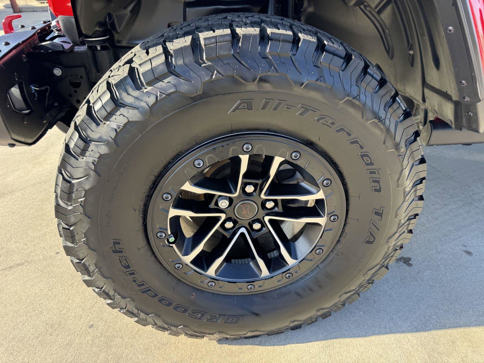 Certified 2024 Jeep Wrangler Unlimited Rubicon AWD/4WD image 11