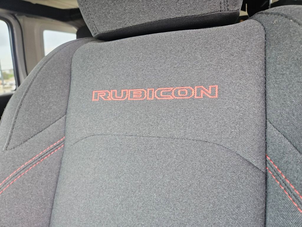 Used 2025 Jeep Wrangler Unlimited Rubicon image 28