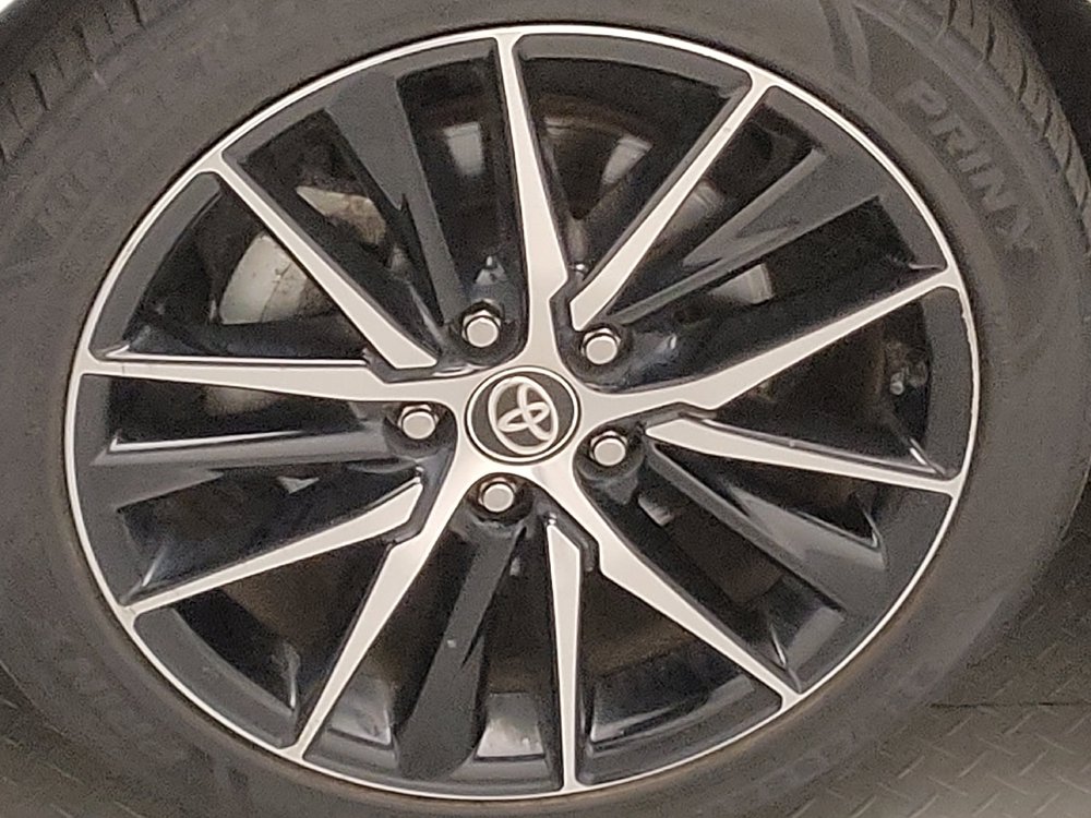 Used 2023 Toyota Camry SE FWD image 31