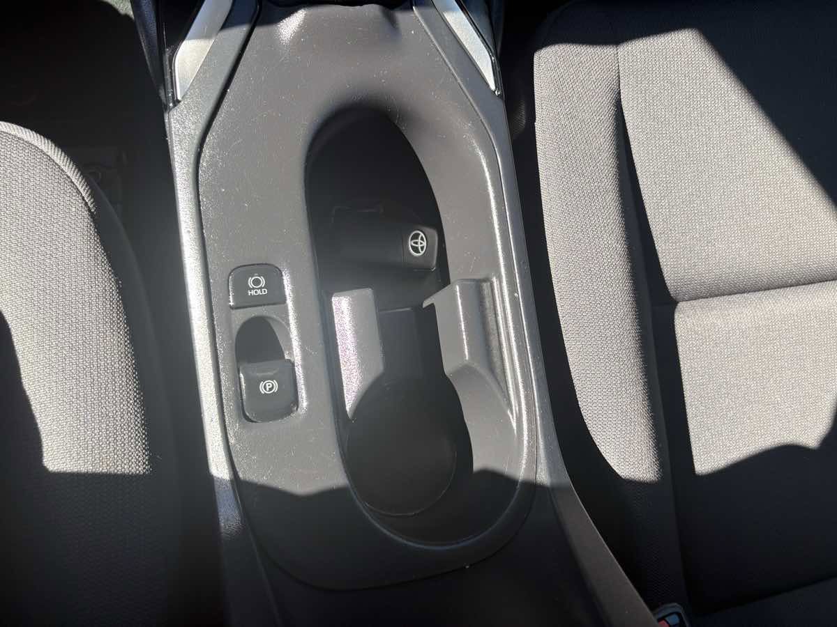 Used 2024 Toyota Corolla LE image 27