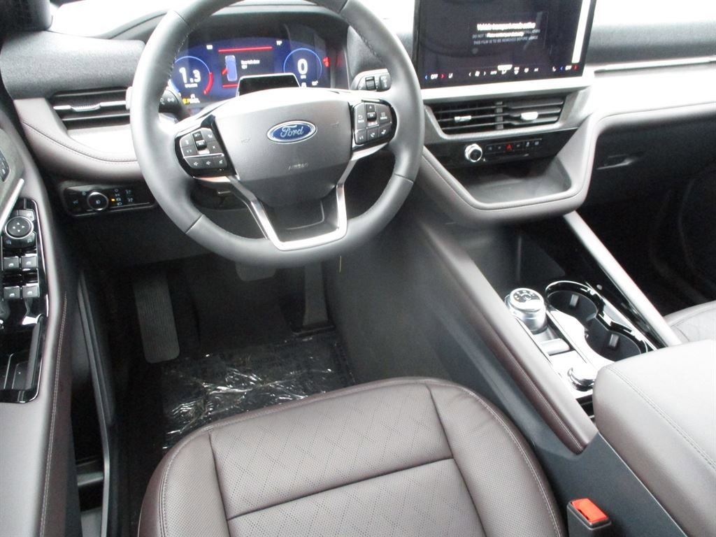 New 2026 Ford Explorer Platinum image 11