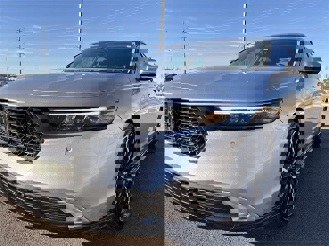 Used 2024 Honda Accord Touring image 9