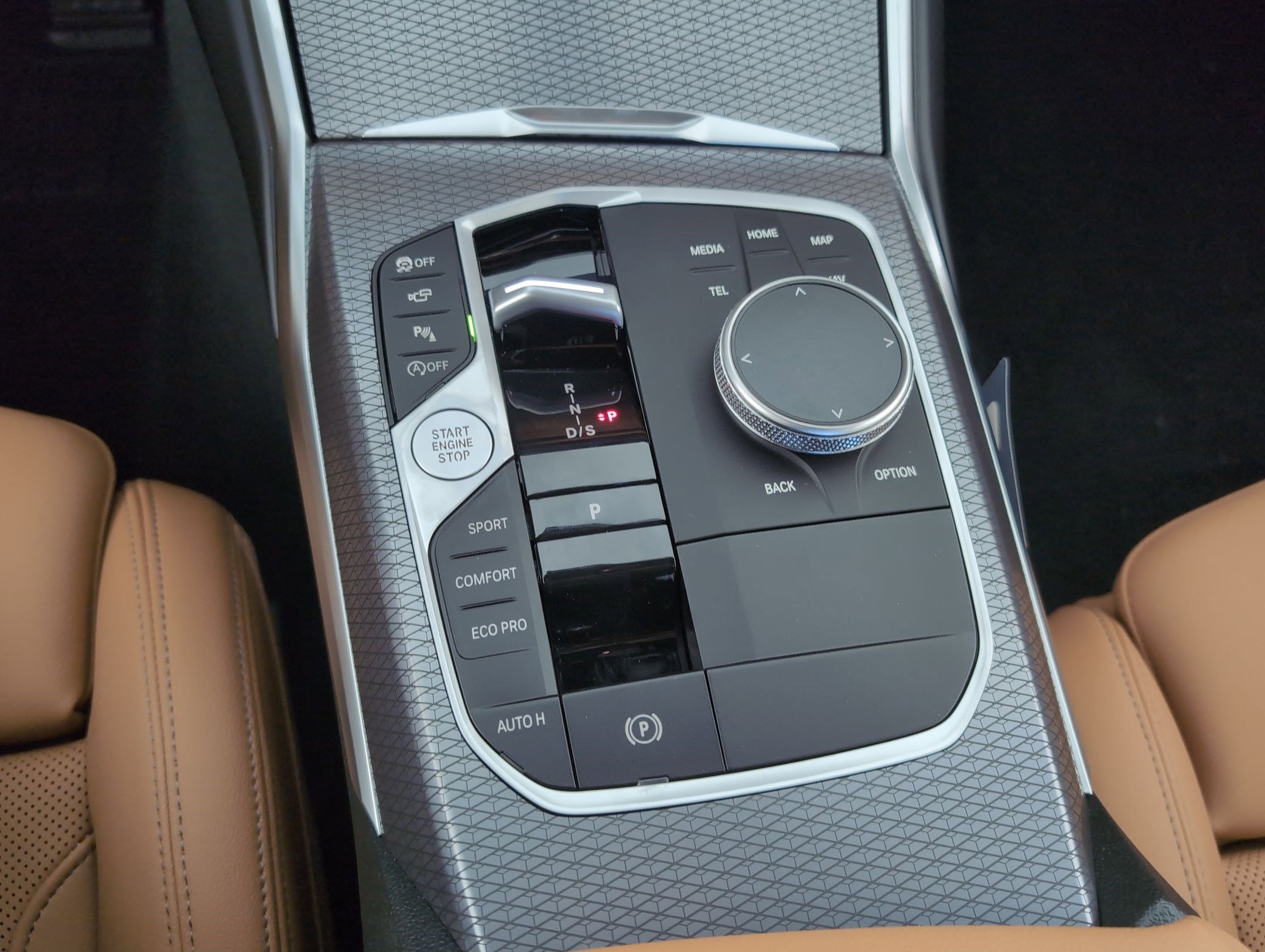 Used 2026 BMW 330i Sedan w/ Convenience Package image 15