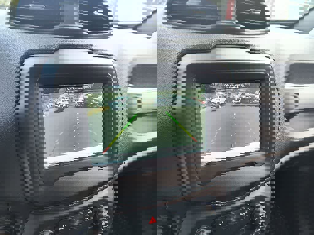 Used 2020 Jeep Renegade Altitude image 17