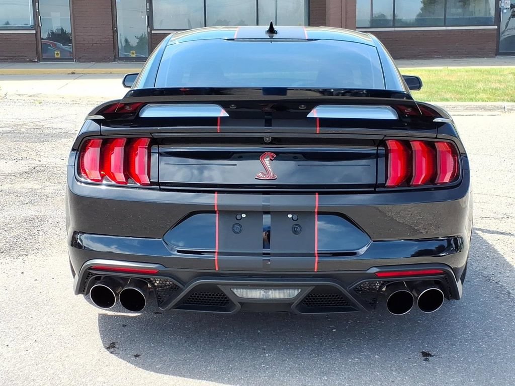 Used 2021 Ford Mustang Shelby GT500 w/ Technology Package RWD image 4