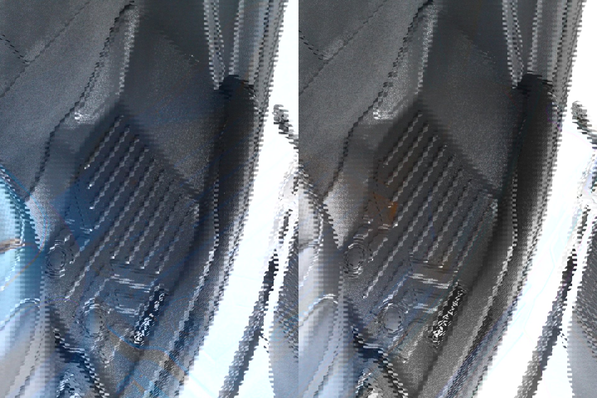 Used 2024 Jeep Grand Cherokee L Limited w/ Luxury Tech Group II image 17