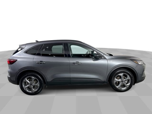 Used 2025 Ford Escape ST-Line image 9