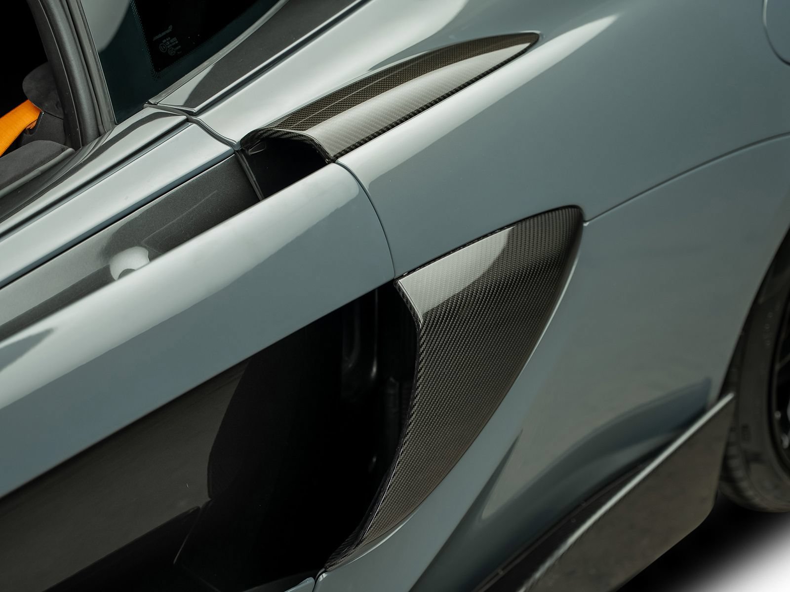 Used 2019 McLaren 600LT RWD image 27