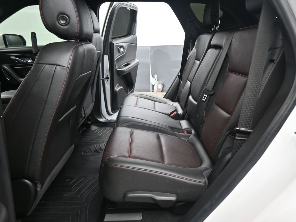 Used 2021 Chevrolet Blazer RS w/ Enhanced Convenience Package image 2