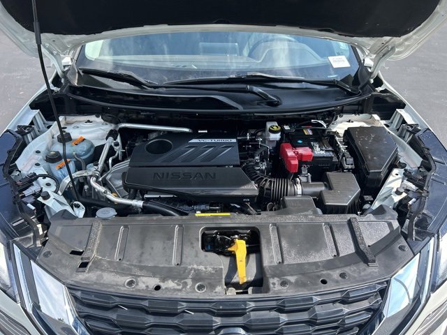 Used 2023 Nissan Rogue SV image 13