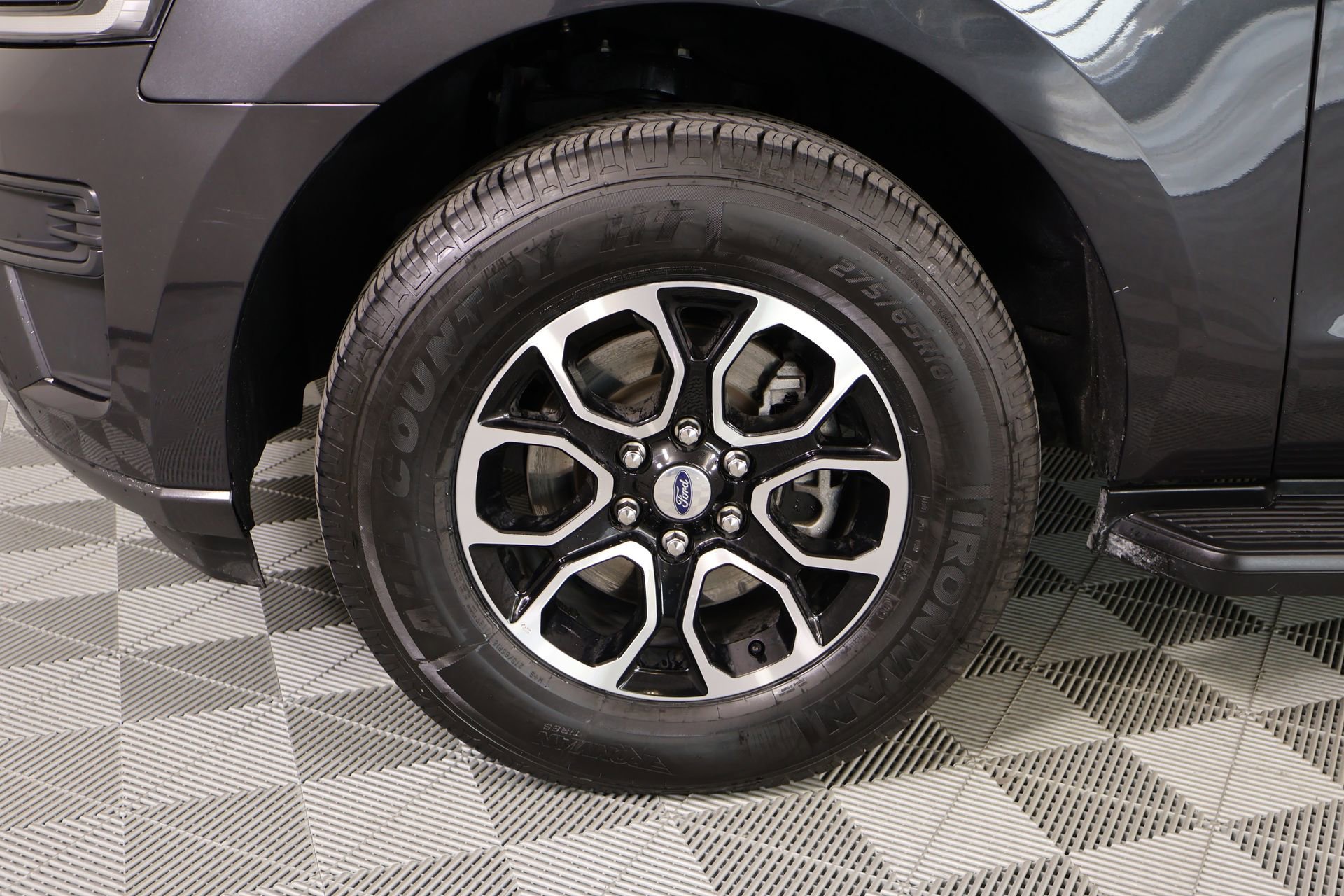 Used 2024 Ford Expedition Max XLT image 19