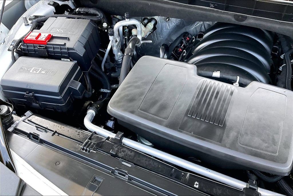 Used 2024 GMC Yukon Denali RWD image 32