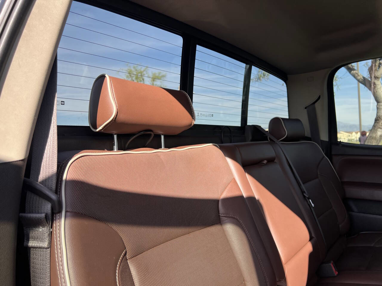 Used 2014 Chevrolet Silverado 1500 High Country w/ High Country Premium Package image 28