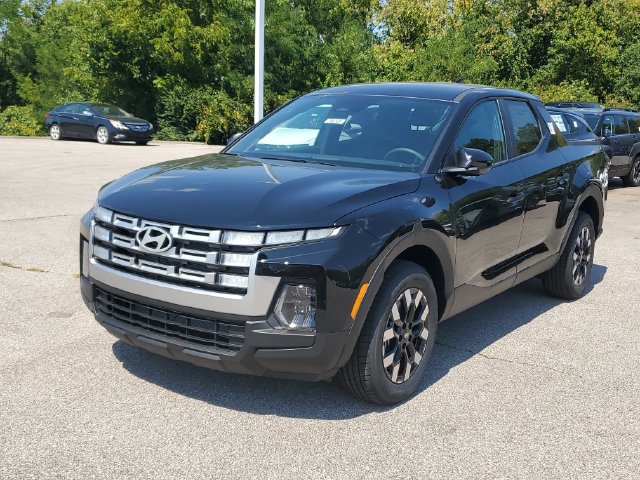 New 2027 Hyundai Santa Cruz SE AWD/4WD image 2