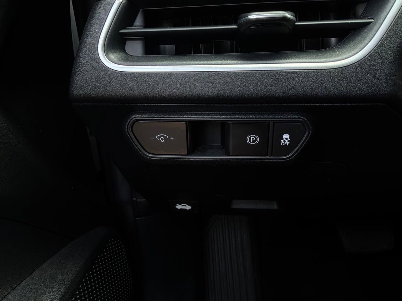 Used 2025 Kia K4 FWD image 20