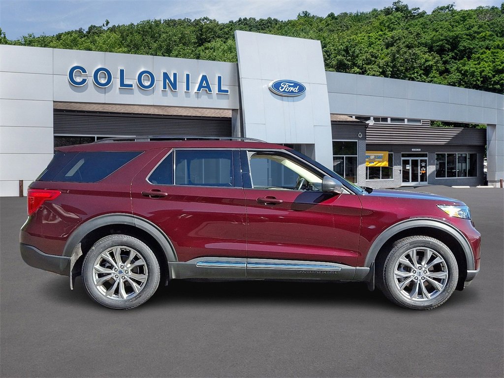 Certified 2022 Ford Explorer XLT w/ Equipment Group 202A image 6