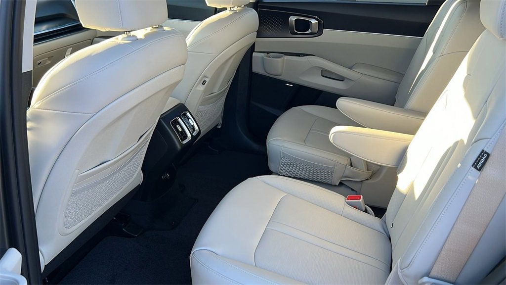 New 2026 Kia Sorento EX image 9