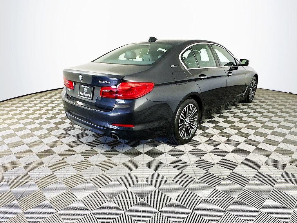 Used 2018 BMW 530e xDrive AWD/4WD image 9
