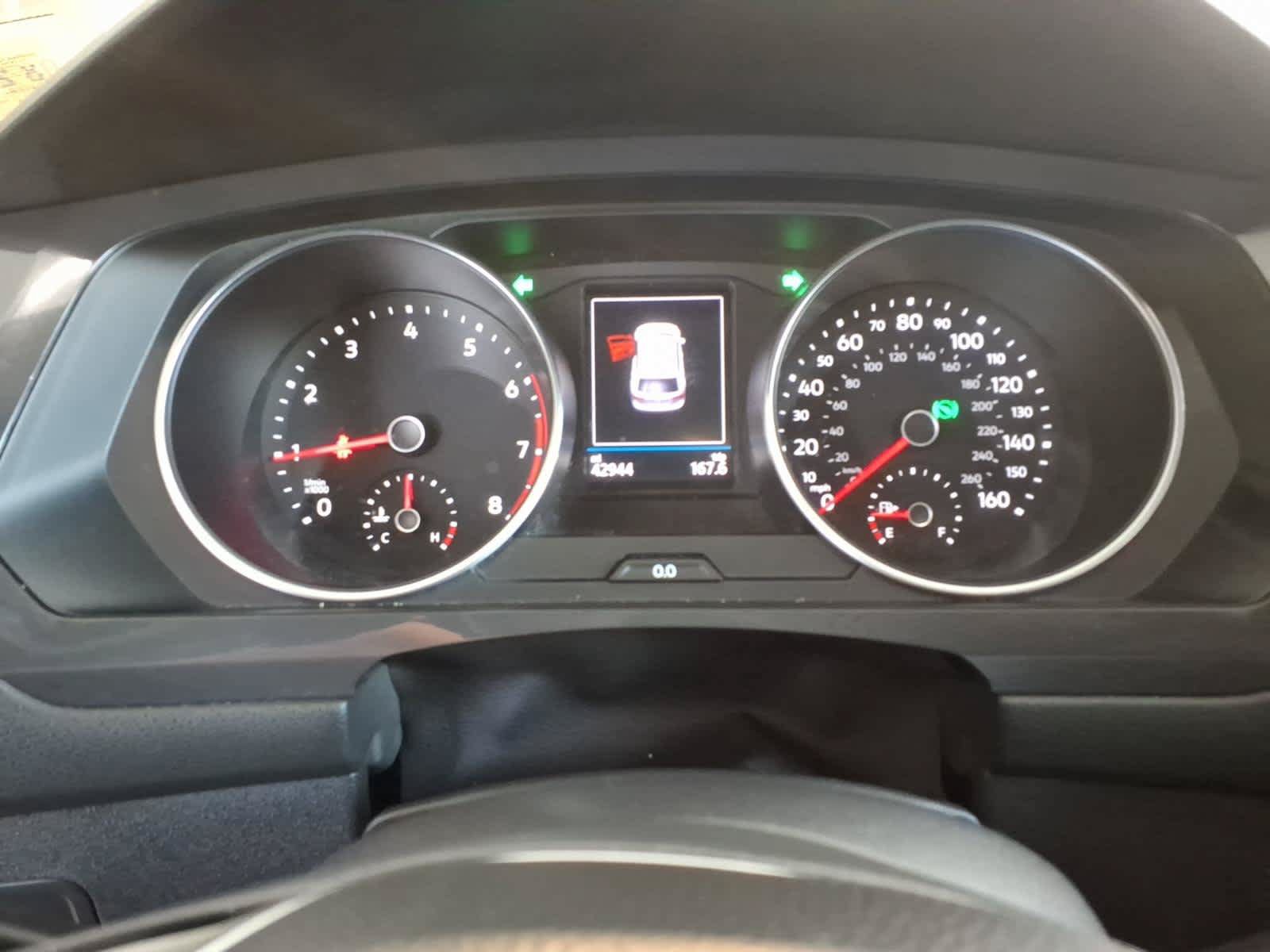 Used 2020 Volkswagen Tiguan SE R-Line AWD/4WD image 20