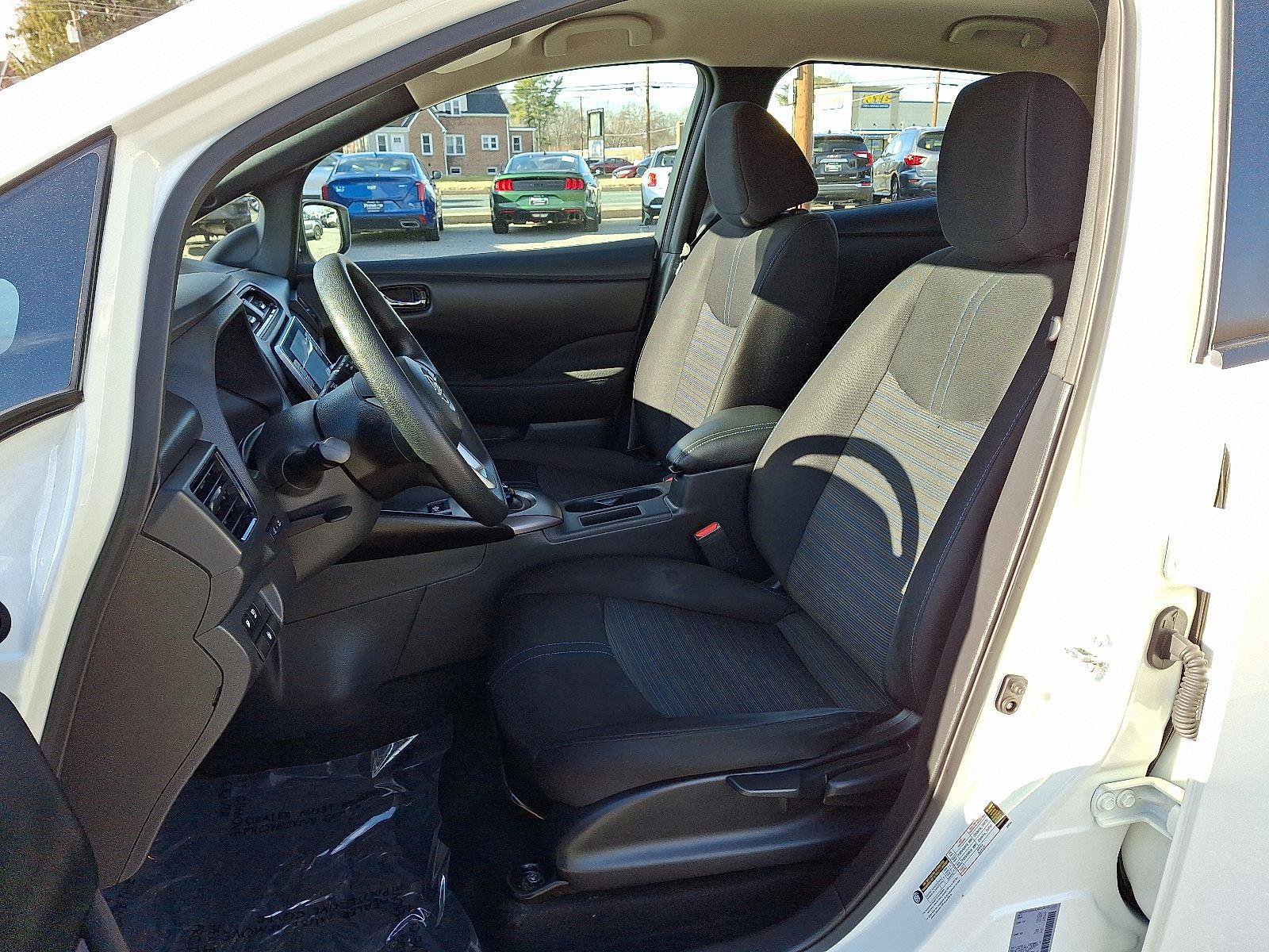 Used 2023 Nissan Leaf S image 13