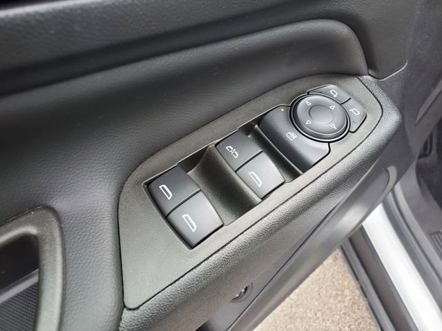 Certified 2023 Chevrolet Equinox LT FWD image 18