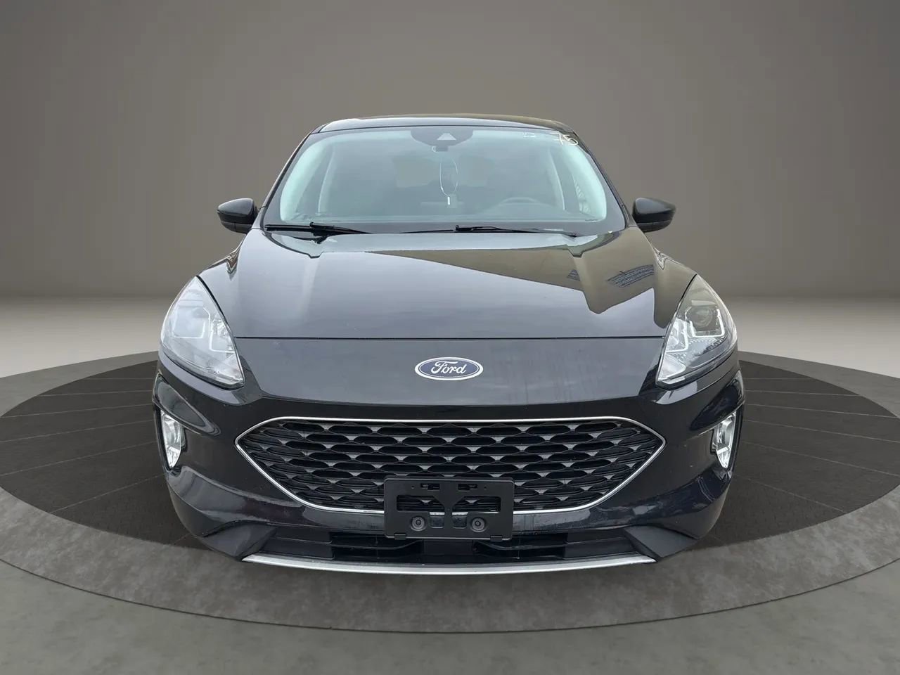 Used 2022 Ford Escape SEL image 2